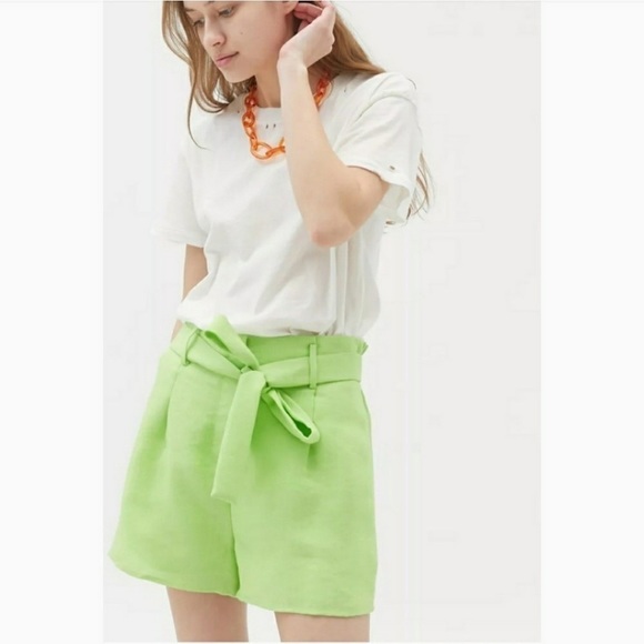 NWT J.O.A. x Urban Outfitters Green Linen High Waisted Paperbag Shorts - Picture 1 of 5